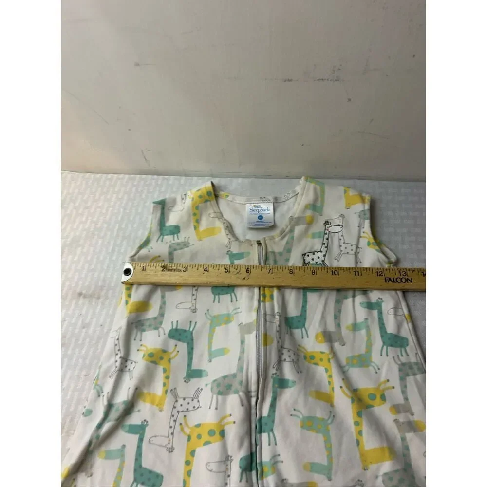 Halo Sleep sack green giraffes M 6-9m  100 cotton (discoloration around the neck